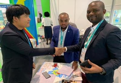 进博会第二天 江苏企业采购欠发达国家商品近千万美元